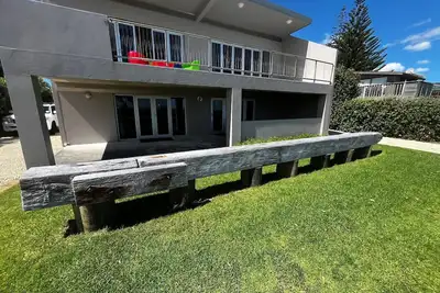Image de Beachfront villa. fishing. paddle boarding and surf directly in front of villa