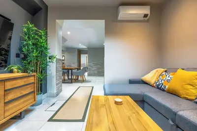 Image de Stylish Stokes Croft Apartment, private hot tub