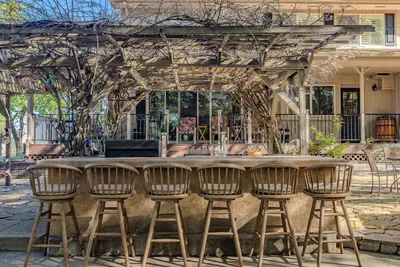 Image de Western Retreat Lux Backyard, Big Pool & Outdoor Entertaining. Near Casino!