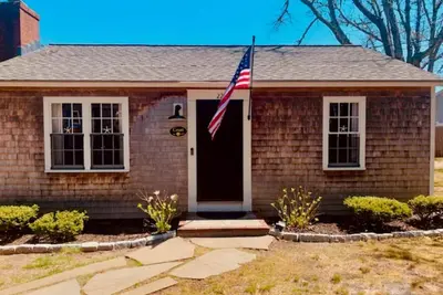 Image de The Coast: Cozy Cape Escape in Dennis Port