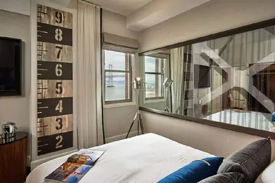 Image de Picturesque Bayfront Stays: Spacious Suite w/ Living Area | Near Union Square