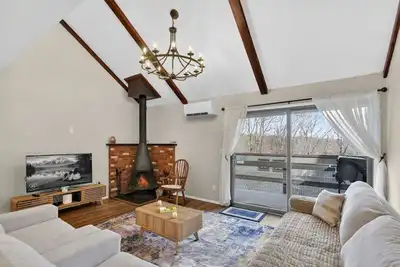 Image de Family Retreat • Near Kalahari & Camelback