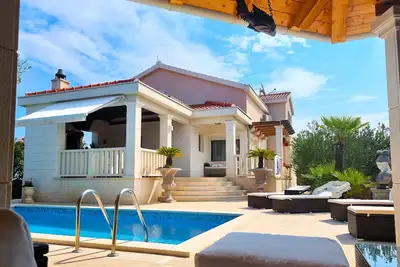 Image de Luxury Family Villa Maslina with Pool - Šolta Island near Split