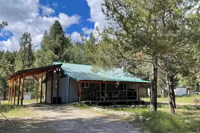 Image de 2-bedroom cabin in quaint Lowman for a relaxing stay