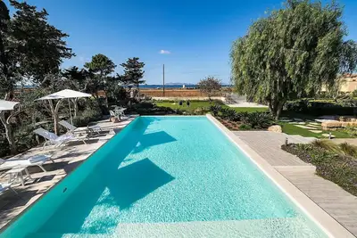 Image de Merveilleuse maison de vacances pour 14 personnes avec Wifi, piscine privée et Tv