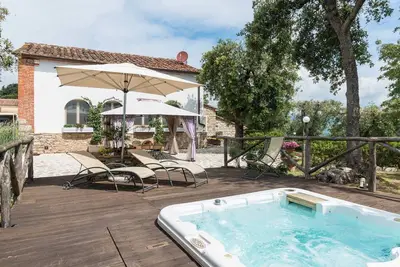 Image de Belle maison de vacances avec climatisation, Wifi, piscine privée, bain à remous, Tv, patio