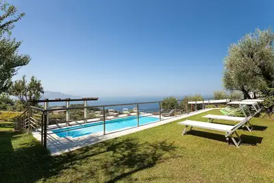 Image de Belle maison de vacances avec piscine privée, Wifi, Tv, patio et vue panoramique, près de Sorrente