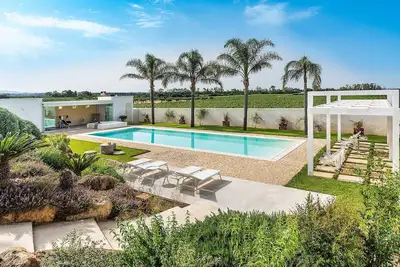 Image de Magnifique maison de vacances pour 10 personnes avec Wifi, piscine, Tv, patio et vue panoramique