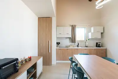 Image de Merveilleuse maison de vacances privée pour 10 personnes avec climatisation, Wifi, Tv et terrasse