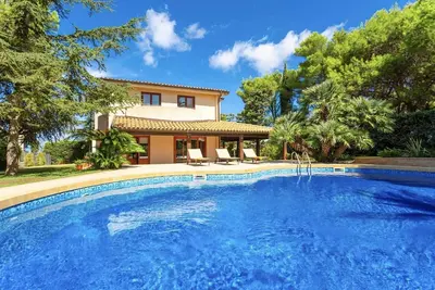 Image de Merveilleuse maison de vacances avec piscine privée, climatisation, Wifi, Tv et patio