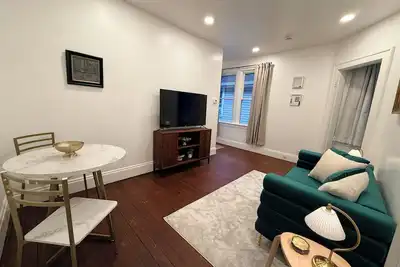 Image de Renovated 2br - Workspace - Near Uc Med & Cincy