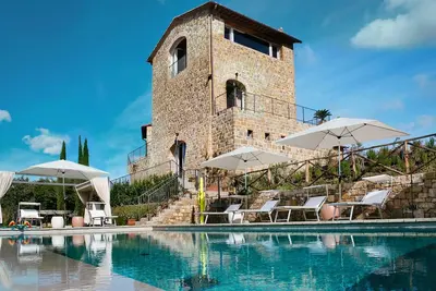 Image de Belle maison de vacances avec climatisation, Wifi, piscine privée, bain à remous, Tv, patio