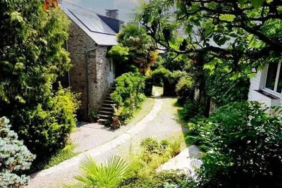 Image de \"Le Palmier\" vacation home in Brittany, close to the sea with a German-speaking family