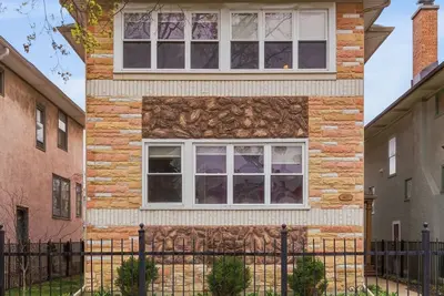 Image de Spacious 4-bedroom house in beautiful Chicago