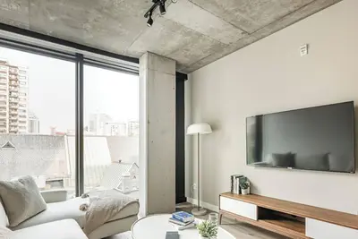 Image de Chic Cityscape Stay with Panoramic Views