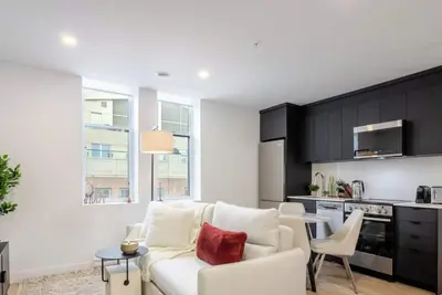 Image de Vintage Moderne – Old Mtl Retreat