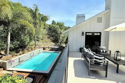 Views + Pool, Spa & Game Room  |  Near Plaza