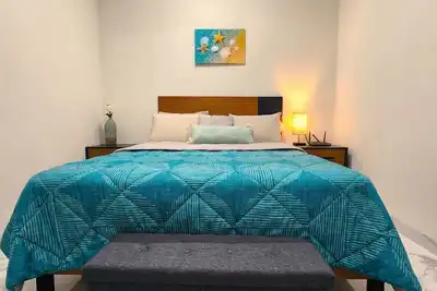 Image de Cabo Downtown Studios: 2br Queen apt fully equipped Downtown steps to marina