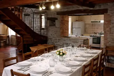 Image de Gîte Saint-Cirq-Lapopie 5 pers, maison en pierre, jardin clos