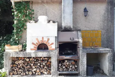 Image de Villa familiale spacieuse avec piscine au cœur de la Provence verte, 4 chambres