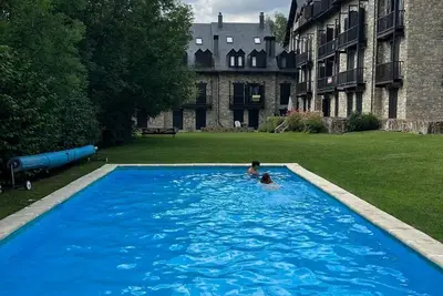 Image de Hydromassage, fireplace and swimming pool in summer - Herbasabina 5