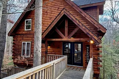 Image de Treehouse Cabin w/ Hot Tub in Red River Gorge