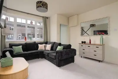 Image de Luxury & Affordable newly renovated for long stays