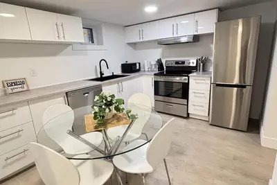 Image de La Dolce Vita Suite\nEntire rental unit in Kitchener, Canada