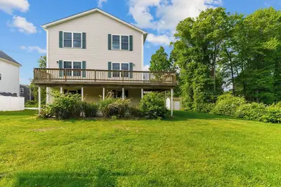 Image de Sun, Sand & Space – Sleeps 12 - Walk to Beach - Linens Included!