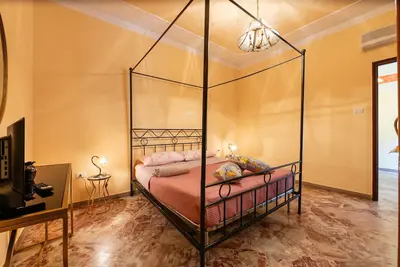 Image de Chambre 'U Curtigliu - Familiale' avec terrasse partagée, Wi-Fi et climatisation