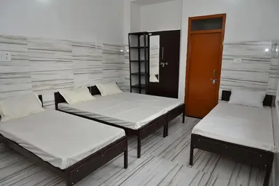 Image de Cozy 1-bedroom hotel in welcoming Sindhlas with Ac