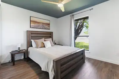 Image de The Fern Retreat - 3 Bedroom Duplex South Tulsa