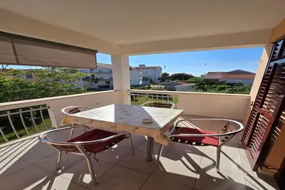 Image de Bungalow côtier pour 5 personnes à Zaton