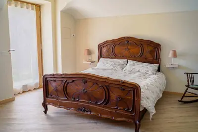 Image de Cozy accessible mini apartment surrounded by pastures and hills