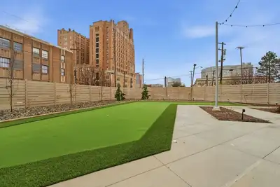 Image de Central & Comfortable Two Bedroom Two Bathroom