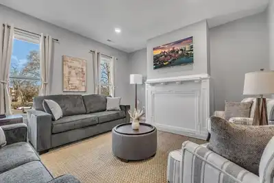 Image de Cozy & Spacious Four Bedroom