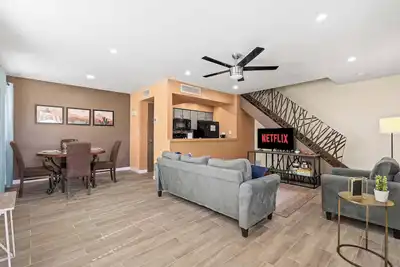 Image de Eastside Tucson Townhouse | Community Pool Access