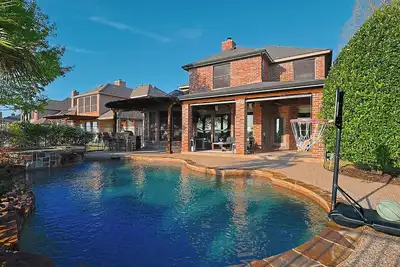 Image de 4br Frisco Escape / Pool + Theater / Sleeps 10 / Spacious