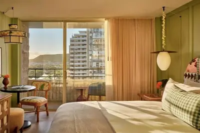Image de King Lanai | Wayfinder Waikiki | Private Lanai, Waikiki Beach, Saltwater Pool