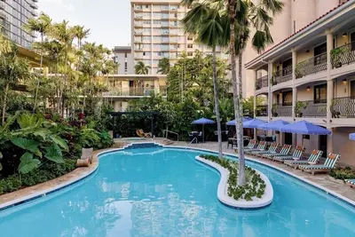 Image de Wayfinder Waikiki | 2 Double Lanai | Design Hotel, Saltwater Pool | 2 Units