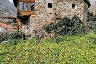 Casa La Parra, Asturian tradition and wild environment.
