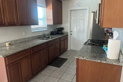 Image de Marvelous 3-bedroom house with Ac in welcoming Cocoa, and a private pool