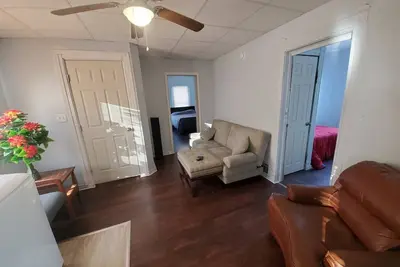 Image de (F2)Convenient 2bdrm Syracuse University apartment