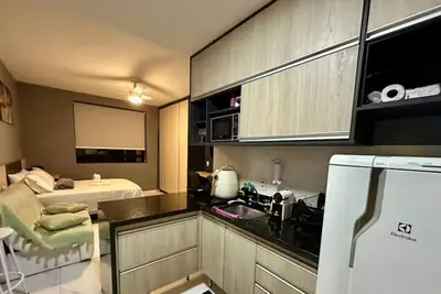 Image de Selenita Apartment, fully equipped, next to Double Shopping Mall. Swimming pool, gym, and free parking.