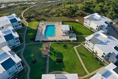 Image de Coastal 2br Condo with Pool & Tennis