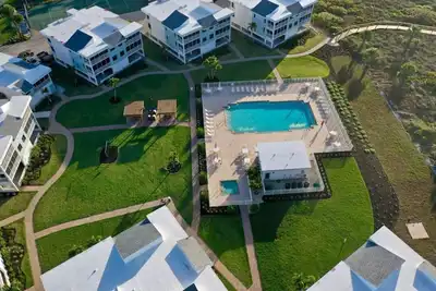 Image de Sanibel Beach Club 2 Beachfront 2br with Hot Tub