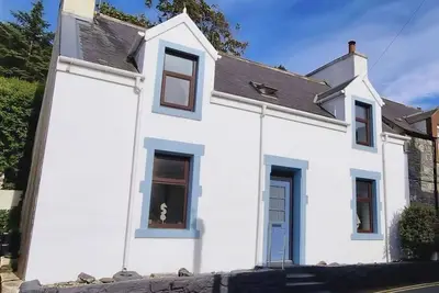 Image de Spacious Coastal Cottage for 8–10 | Sea Views | Walkers & Family Groups Welcome