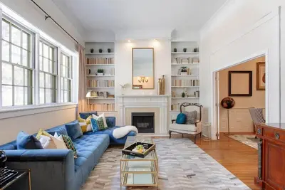 Image de The Riverview | 1 Block to River St