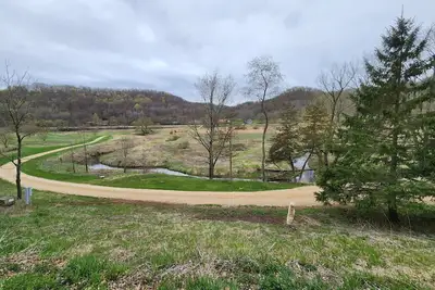 Image de Nevrdun Retreat - 4-bedroom cabin in wonderful Viroqua with cozy charm.