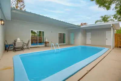 Image de Shuttle Launch Views! Escape 9 Mi to Cocoa Beach